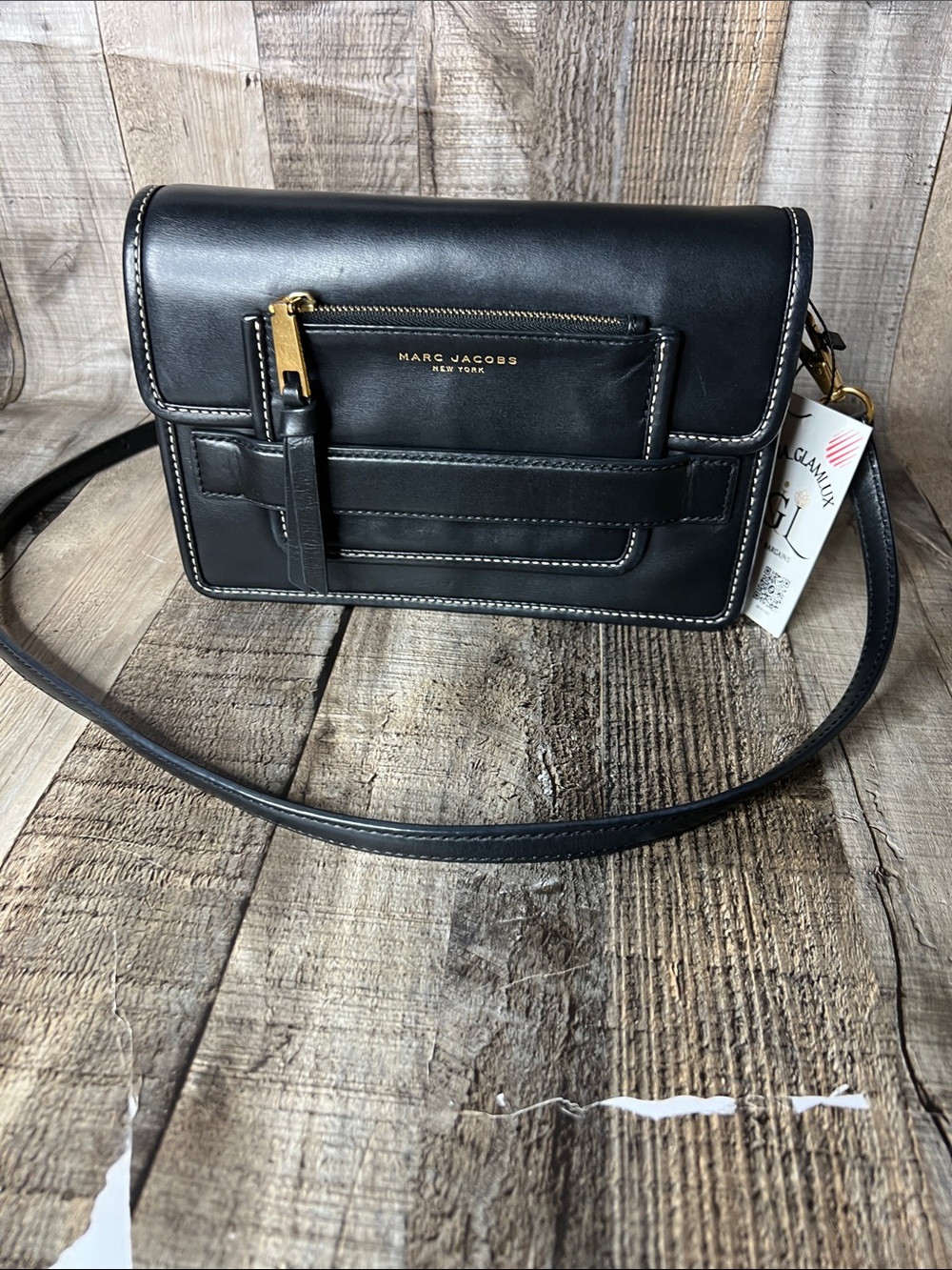 Marc Jacobs Black Leather Crossbody with Front Pocket & Gold Hardware - Picture 3 of 15